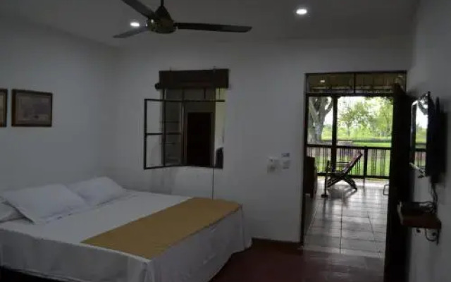 Hotel Hacienda Corcega