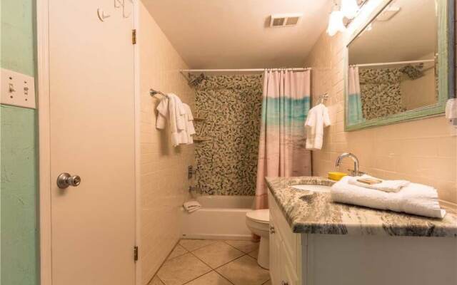 Seaside Beach & Racquet 4707