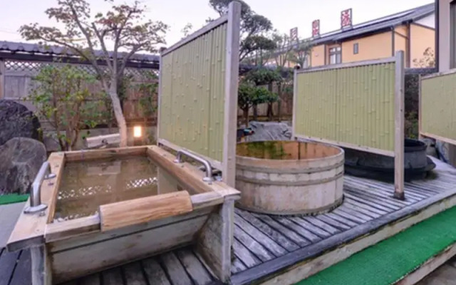 Nanaironoyu Hotel