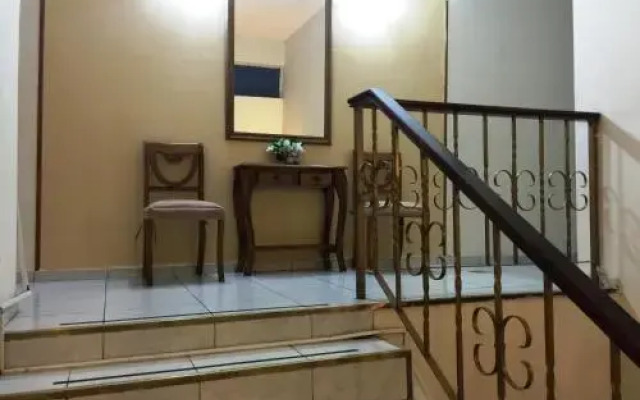 Hotel Neruda