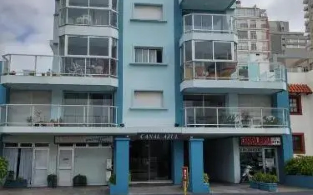 Edificio Canal Azul