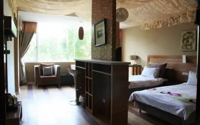 One Carat Hotel