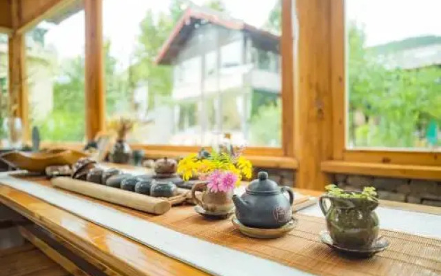 Adonis Inn Lijiang