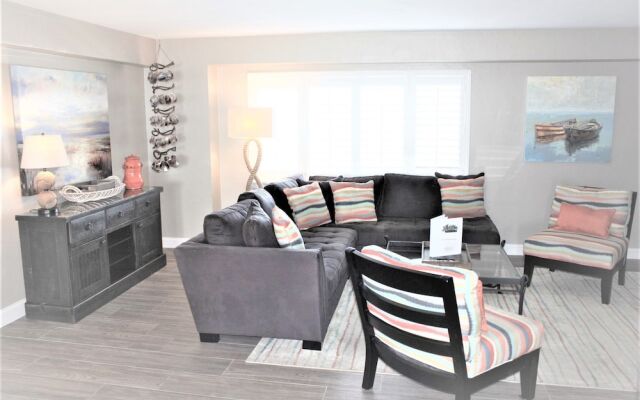 Jamaica Royale 604 - 2 Br Condo