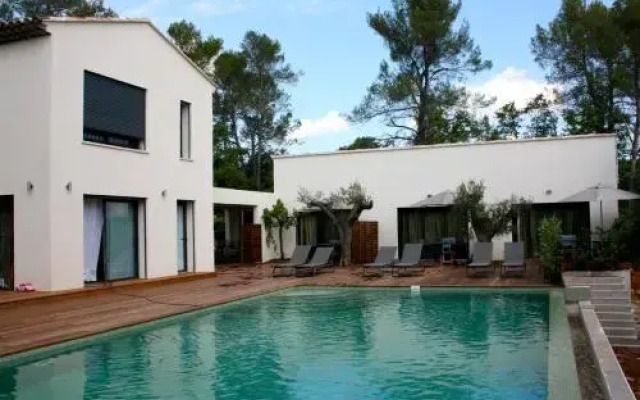 Sous Les oliviers - Charming B&B Climatisé