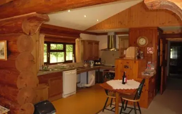 Tamarack Lodge
