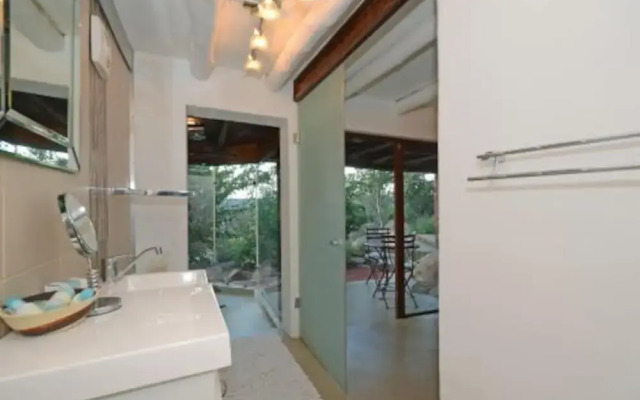 Hippoview Guest House