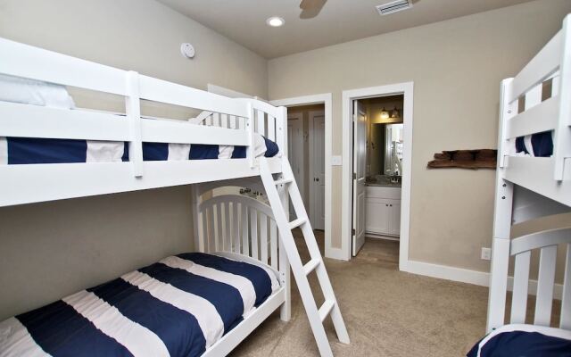 Turtle Tracks - 4 Br home