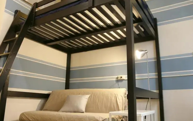 Take Easy Hostel