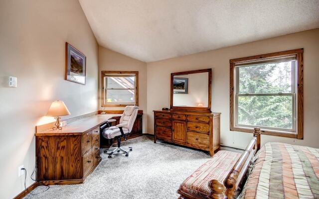 Jenna's Gem by RedAwning