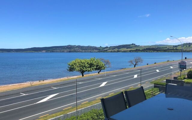 One Ten Lake Terrace Taupo