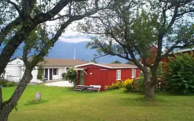 Solvang Motel & Cottages