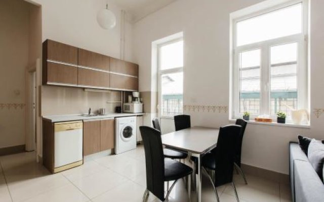 Inner City Apartment - Hold utca