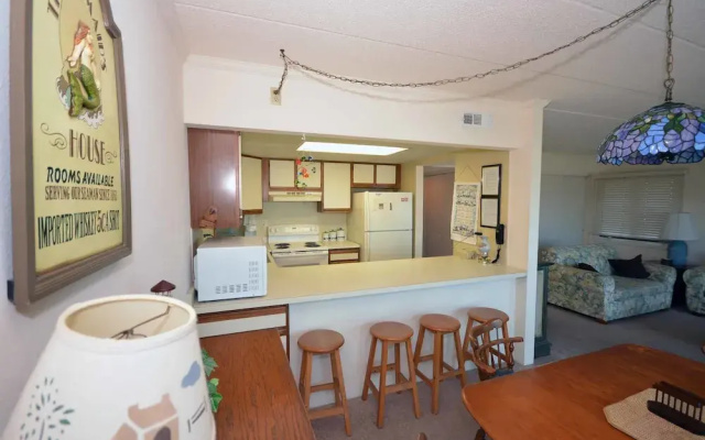Diamond Head 312  - 2 Br Condo