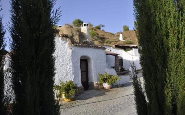 Hotel Rural Cuevas de Rolando