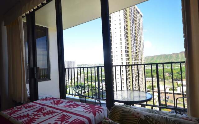 Waikiki Banyan #1909 by RedAwning