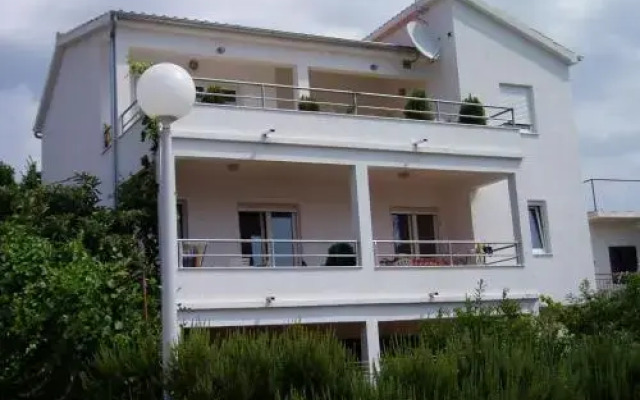 Villa Tina
