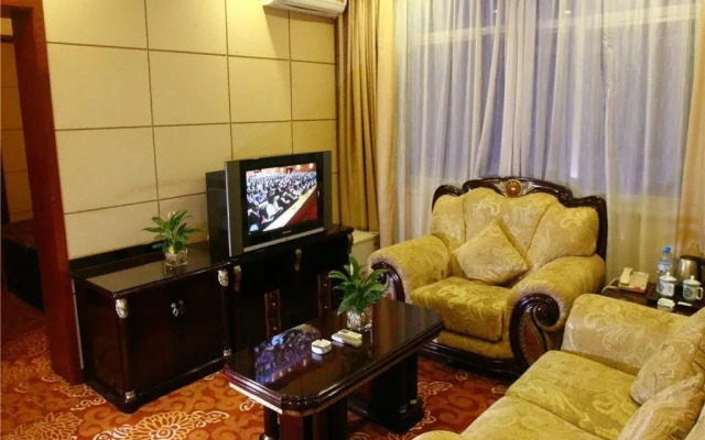 Kunming Xinan Hotel