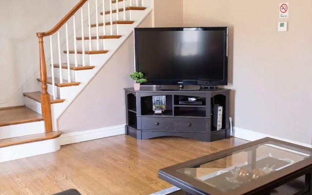 Walking distance to Forest Park&Zoo