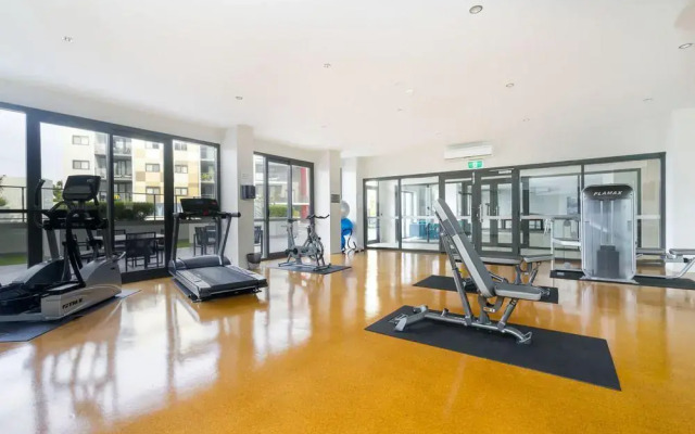 Stylish Modern Ecco Complex
