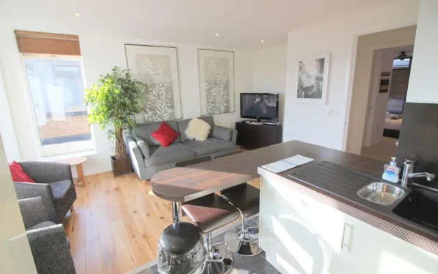 The Luxurious Penthouse (Peymans)
