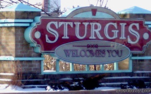 Country Hearth Inn & Suites - Sturgis