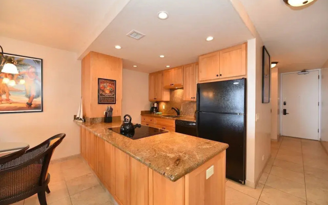 Kahana Reef 103 by RedAwning
