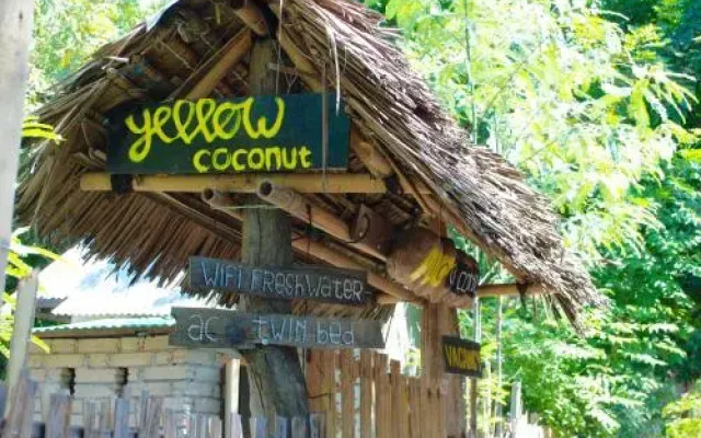 Yellow Coconut Homestay