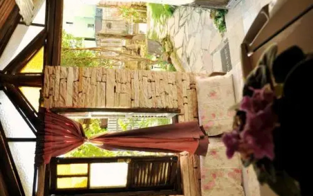 Chalé de Pedra - Hospedaria e Espaço Livre