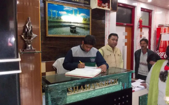 Hotel Shahanshah Palace
