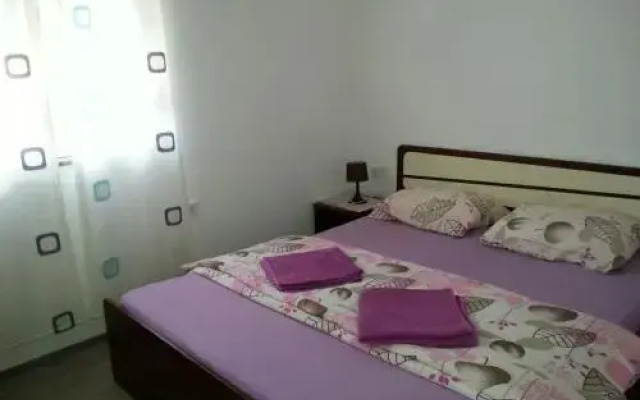 Apartments Ema