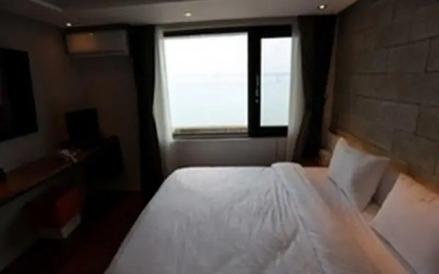 Sea You Hotel