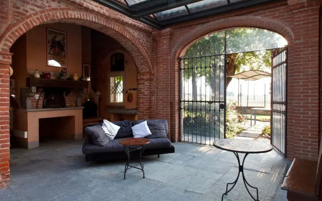 Villa Frola