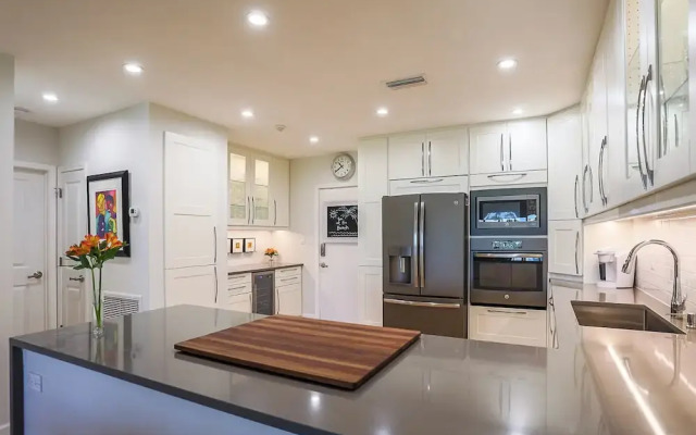 Sarasota 35 - 2 Br Condo