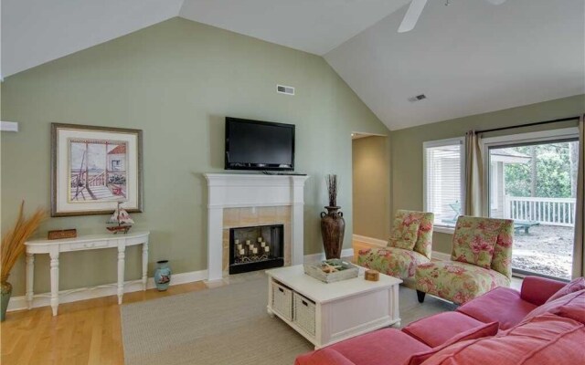 Blue Heron Court 3161 by RedAwning