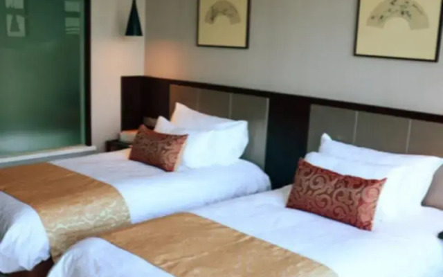 Scholars Hotel (Zhenjiang City Government Sports Exhibition Center)