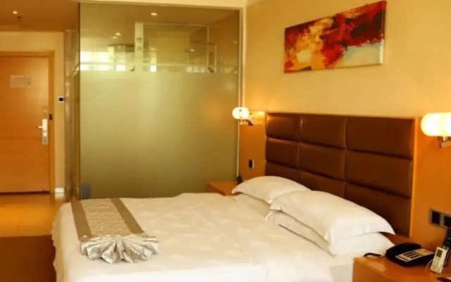 Green Tree Alliance Zhuhai Lover Road Jingshan Park Hotel