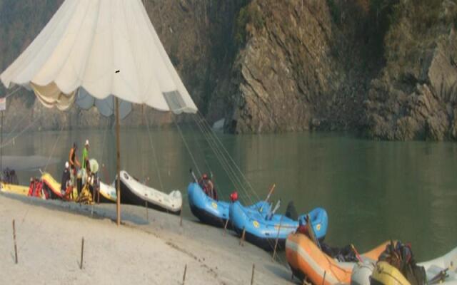 Alaknanda River Adventure Camp