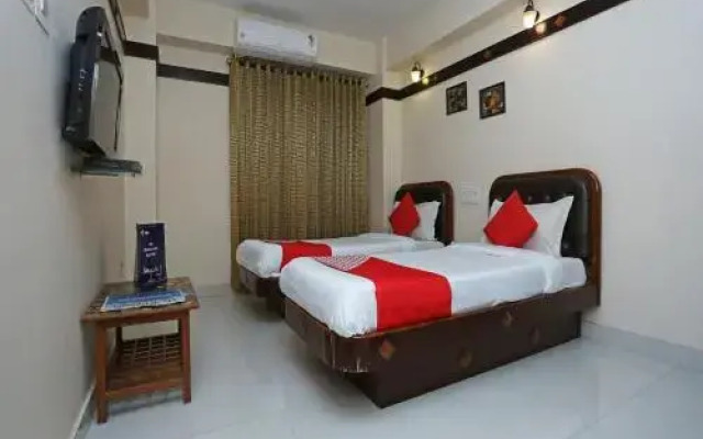 Hotel Amrit Regency
