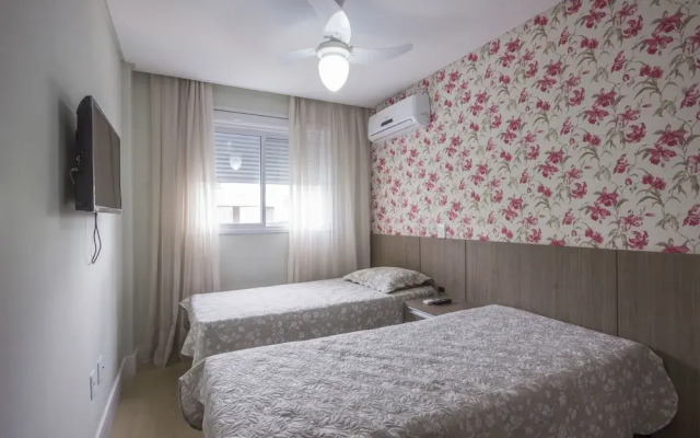 Fabulosa Cobertura com Jacuzzi - Condomínio com Piscina - Boulevard Bombinhas