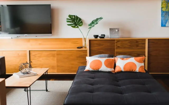 Modern Style Urban Getaway