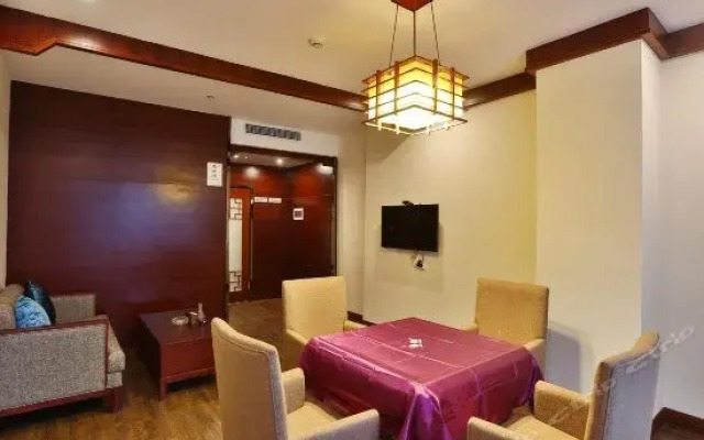 Chengdu Yinchao Hotel