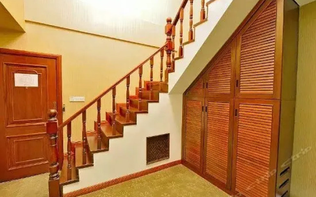 Longjinjia Hotel