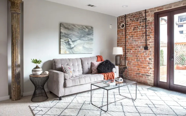 Grand Irish Channel Suites by Sonder
