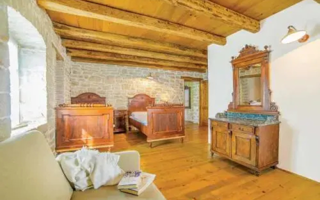 Elegant Villa in Istria With Outdoor Pool