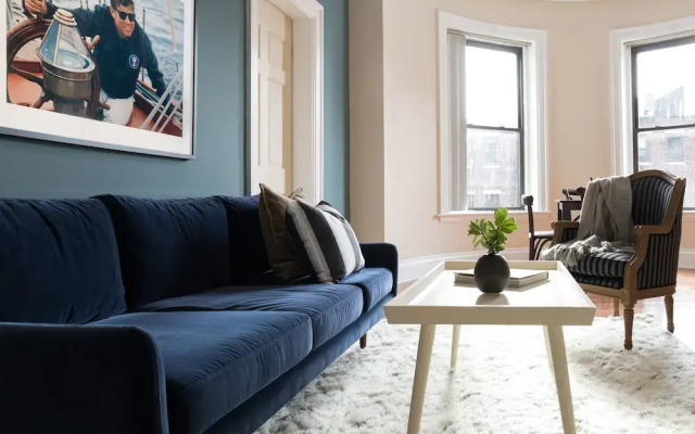 Superior Fenway Suites by Sonder