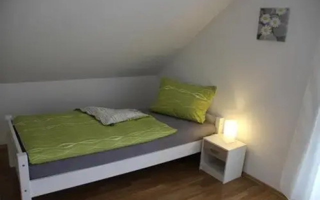 Boardinghouse Frank