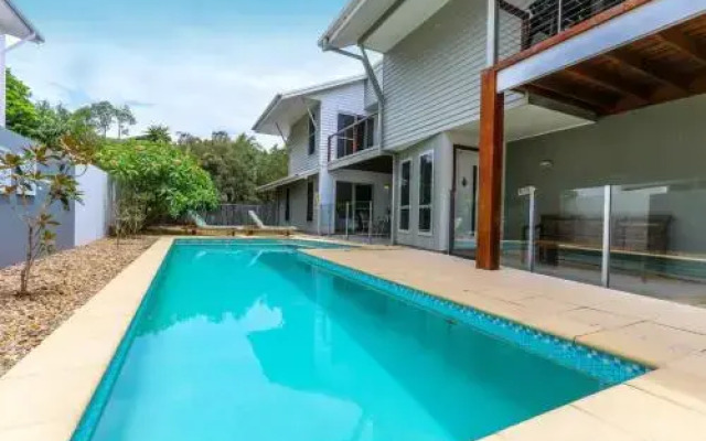 Ala Moana Beach House