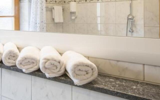 Golden GaPa Penthouse 1