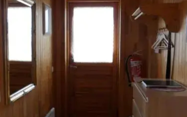 Ekra Cottages